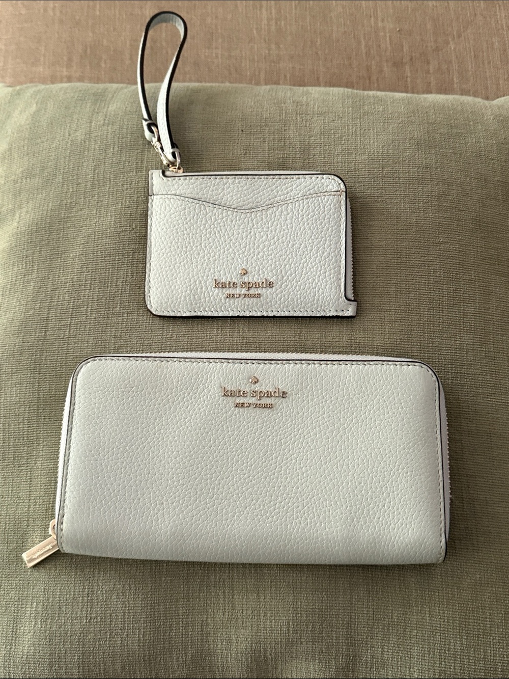 Kate Spade Egg Shell/Baby Blue Pebbled Leather Zip Wallet and Card Holder Set
